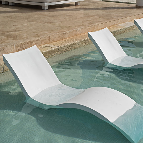 Șezlong pentru piscină - Ledge Lounger Signature Elegancy