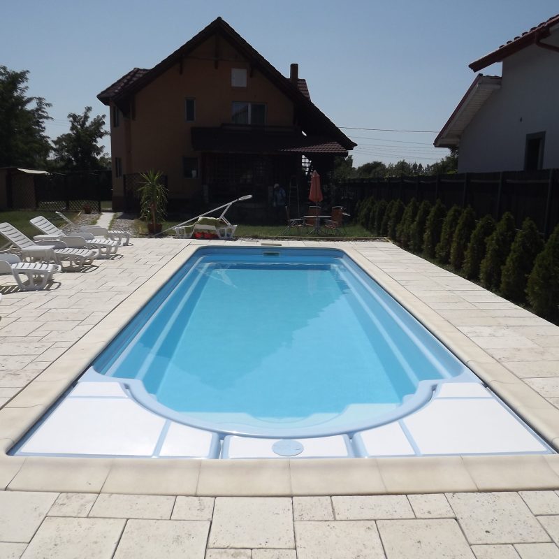 Piscină din fibră de sticlă - Aquacris PRO - 1020x360x150 cm