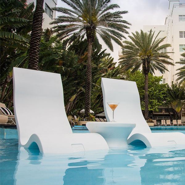 Șezlong tip scaun piscină - Ledge Lounger Signature Lowback