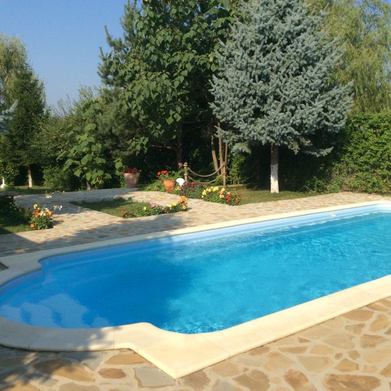 Piscină din fibră de sticlă - Aquacris - 750x360x150  cm