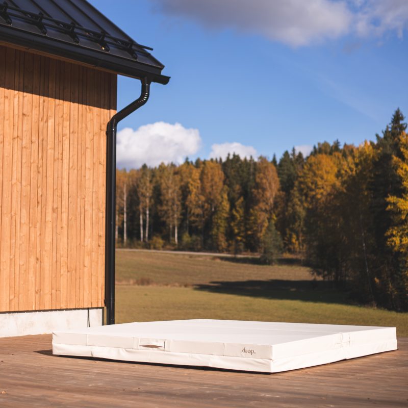 Capac Drop SPA Design